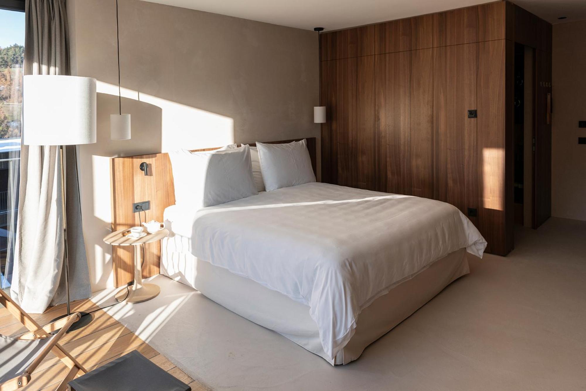 Saltus Hotel Jenesien Eksteriør billede